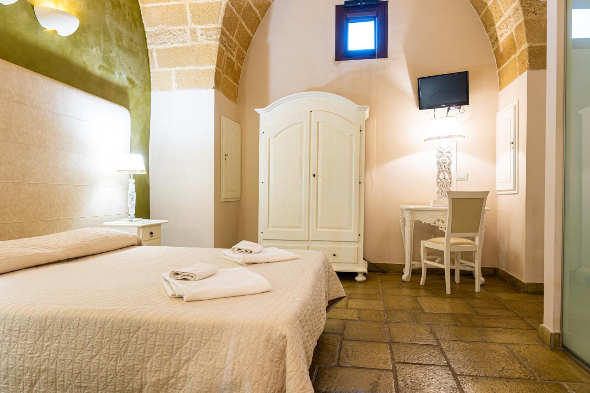 Bed and Breakfast Palazzo Aurora Alezio Exterior foto